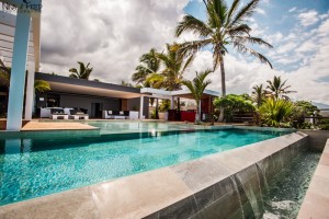 piscine à débordement immobilier Réunion