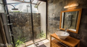 salle de bain vitrée location saisonnière